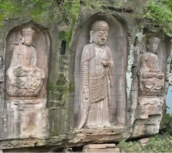 荣昌半边寺庙摩崖造像扫描